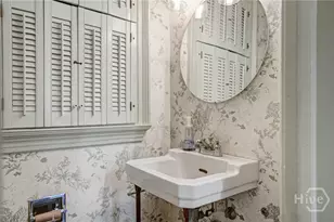 122 E 36th St, Savannah, GA 31401 - Photo 25