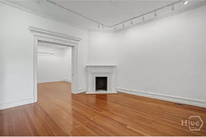 122 E 36th Street, Savannah, GA 31401 - Photo 7
