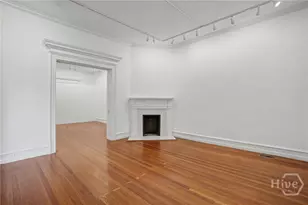 122 E 36th St, Savannah, GA 31401 - Photo 7