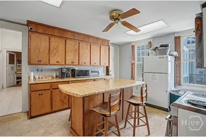 122 E 36th Street, Savannah, GA 31401 - Photo 11