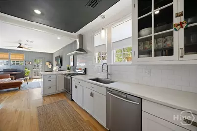 723 E 50th Street, Savannah, GA 31405 - Photo 13