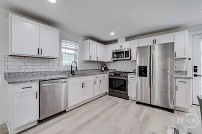 1220 E 69th Street, Savannah, GA 31404 - Photo 3
