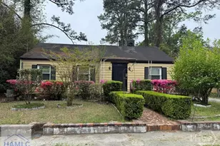 1821 Holly Ave, Savannah, GA 31404 - Photo 3