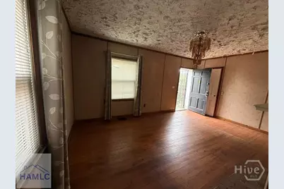 1821 Holly Avenue, Savannah, GA 31404 - Photo 7