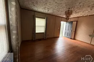 1821 Holly Ave, Savannah, GA 31404 - Photo 7