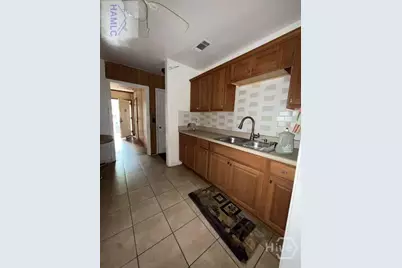 1821 Holly Avenue, Savannah, GA 31404 - Photo 15