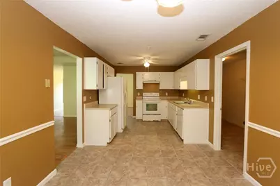 2352 Rowe Street, Hinesville, GA 31313 - Photo 9