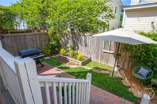 218 E 33rd St, Savannah, GA 31401 - Photo 29