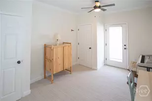 218 E 33rd St, Savannah, GA 31401 - Photo 19