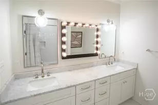 218 E 33rd St, Savannah, GA 31401 - Photo 23