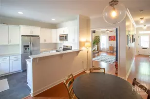 218 E 33rd St, Savannah, GA 31401 - Photo 11
