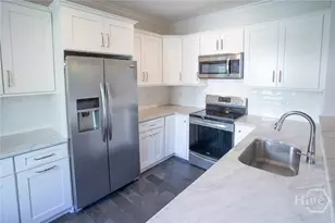 218 E 33rd St, Savannah, GA 31401 - Photo 13