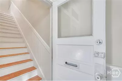 218 W Anderson Street #Upper Unit, Savannah, GA 31401 - Photo 25