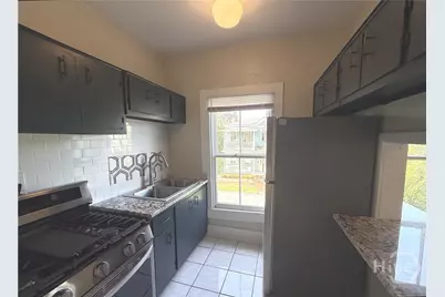 218 W Anderson Street #Upper Unit, Savannah, GA 31401 - Photo 33