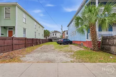 309 W 41st Street, Savannah, GA 31401 - Photo 27