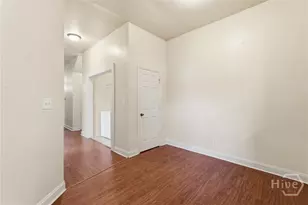 309 W 41st St, Savannah, GA 31401 - Photo 9