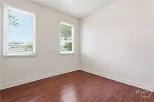 309 W 41st St, Savannah, GA 31401 - Photo 21