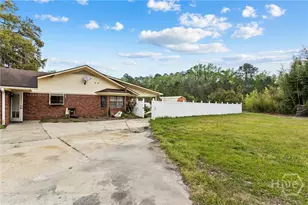 160 Hall St, Hinesville, GA 31313 - Photo 3
