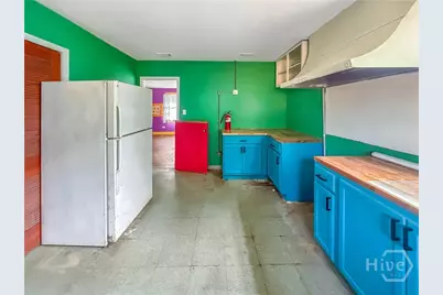 114 W 61st Street, Savannah, GA 31401 - Photo 11