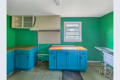 114 W 61st Street, Savannah, GA 31401 - Photo 13