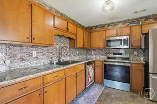 48 W Beaver Ln, Midway, GA 31320 - Photo 5