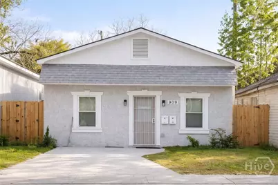 909 & 909 1/2 W 52nd Street, Savannah, GA 31405 - Photo 1