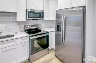 316 W 40th St, Savannah, GA 31401 - Photo 7