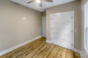 316 W 40th St, Savannah, GA 31401 - Photo 13