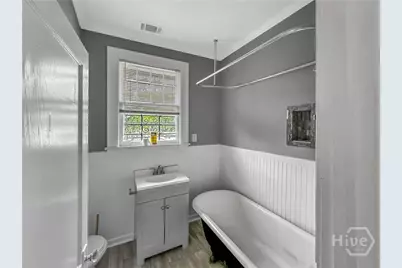 607 E 37th Street, Savannah, GA 31401 - Photo 15