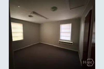 410 E Montgomery Cross Roads, Savannah, GA 31406 - Photo 39