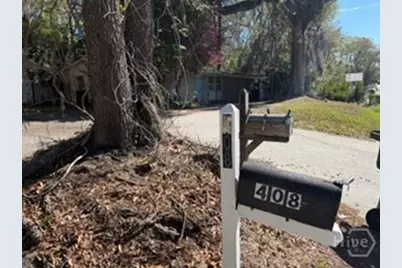 410 E Montgomery Cross Roads, Savannah, GA 31406 - Photo 13