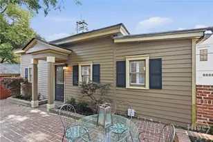 109 E Park Ave, Savannah, GA 31401 - Photo 17