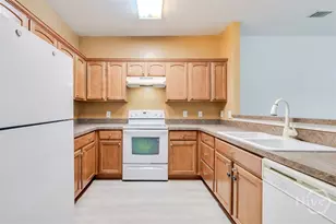 777 King George Blvd, Savannah, GA 31419 - Photo 7