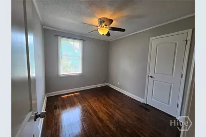 309 E 58th Street, Savannah, GA 31405 - Photo 9