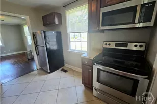 309 E 58th St, Savannah, GA 31405 - Photo 3