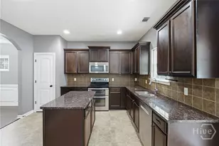 1295 Peacock Trail, Hinesville, GA 31313 - Photo 11