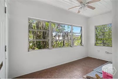 138 W 51st Street, Savannah, GA 31405 - Photo 15