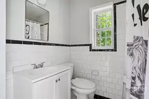 138 W 51st St, Savannah, GA 31405 - Photo 35