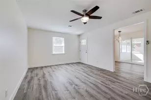 308 E 4th St, Springfield, GA 31329 - Photo 11