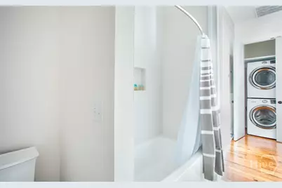 320 E Hall Street, Savannah, GA 31401 - Photo 25