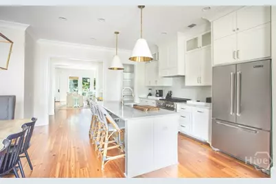 320 E Hall Street, Savannah, GA 31401 - Photo 17