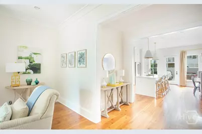 320 E Hall Street, Savannah, GA 31401 - Photo 11