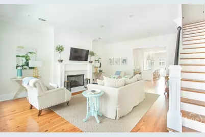 320 E Hall Street, Savannah, GA 31401 - Photo 7