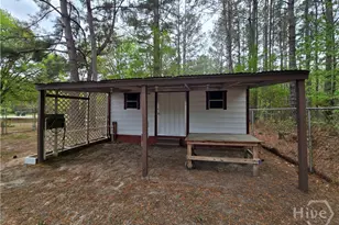 240 Lucious St, Pembroke, GA 31321 - Photo 15