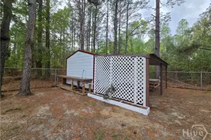 240 Lucious St, Pembroke, GA 31321 - Photo 17