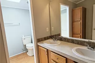240 Lucious St, Pembroke, GA 31321 - Photo 43