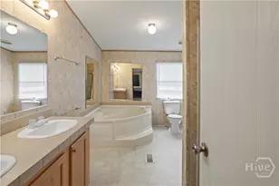 437 Burkhalter Cir, Claxton, GA 30417 - Photo 11