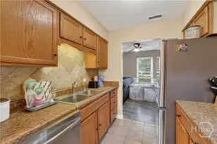 7313 Tropical Way, Savannah, GA 31410 - Photo 11
