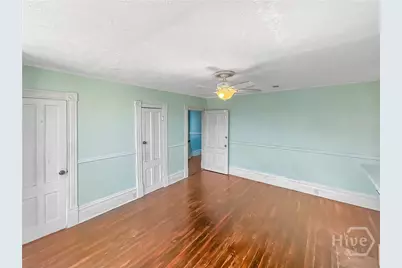 206 W 39th Street, Savannah, GA 31401 - Photo 17