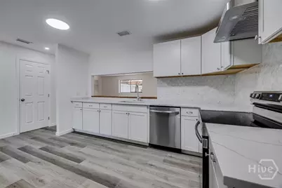 8508 Clarke Avenue, Savannah, GA 31406 - Photo 7
